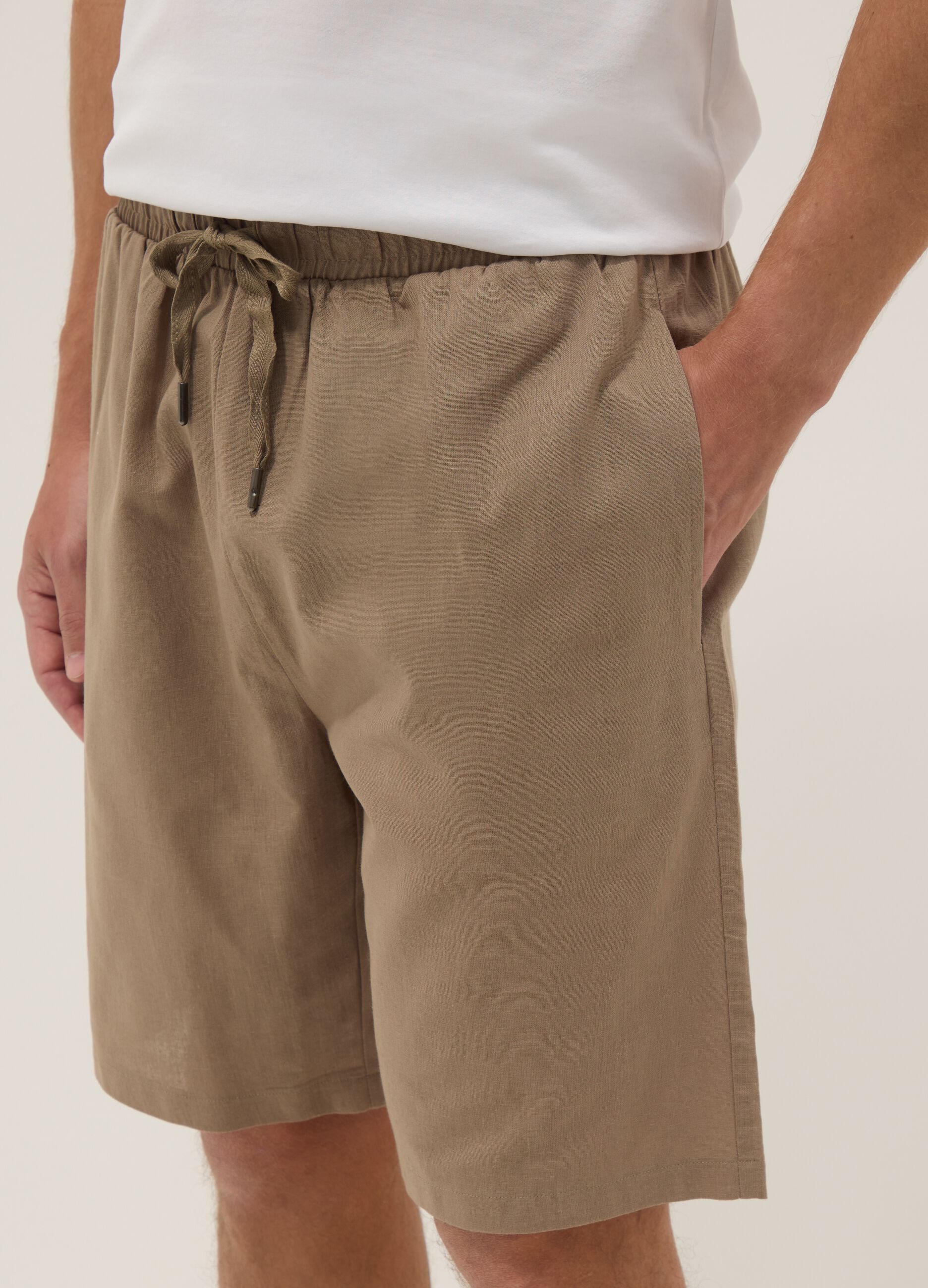 Beige cotton-linen blend pyjama shorts, regular fit