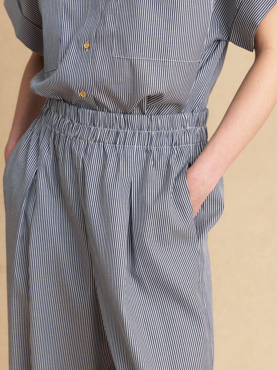 Blue striped palazzo trousers with elasticated waist_3