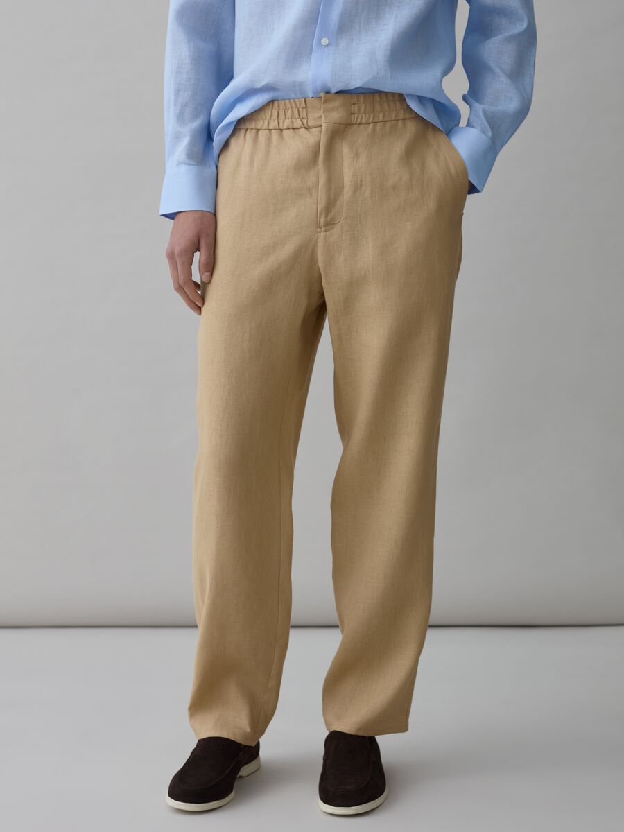 Contemporary trousers in linen_1