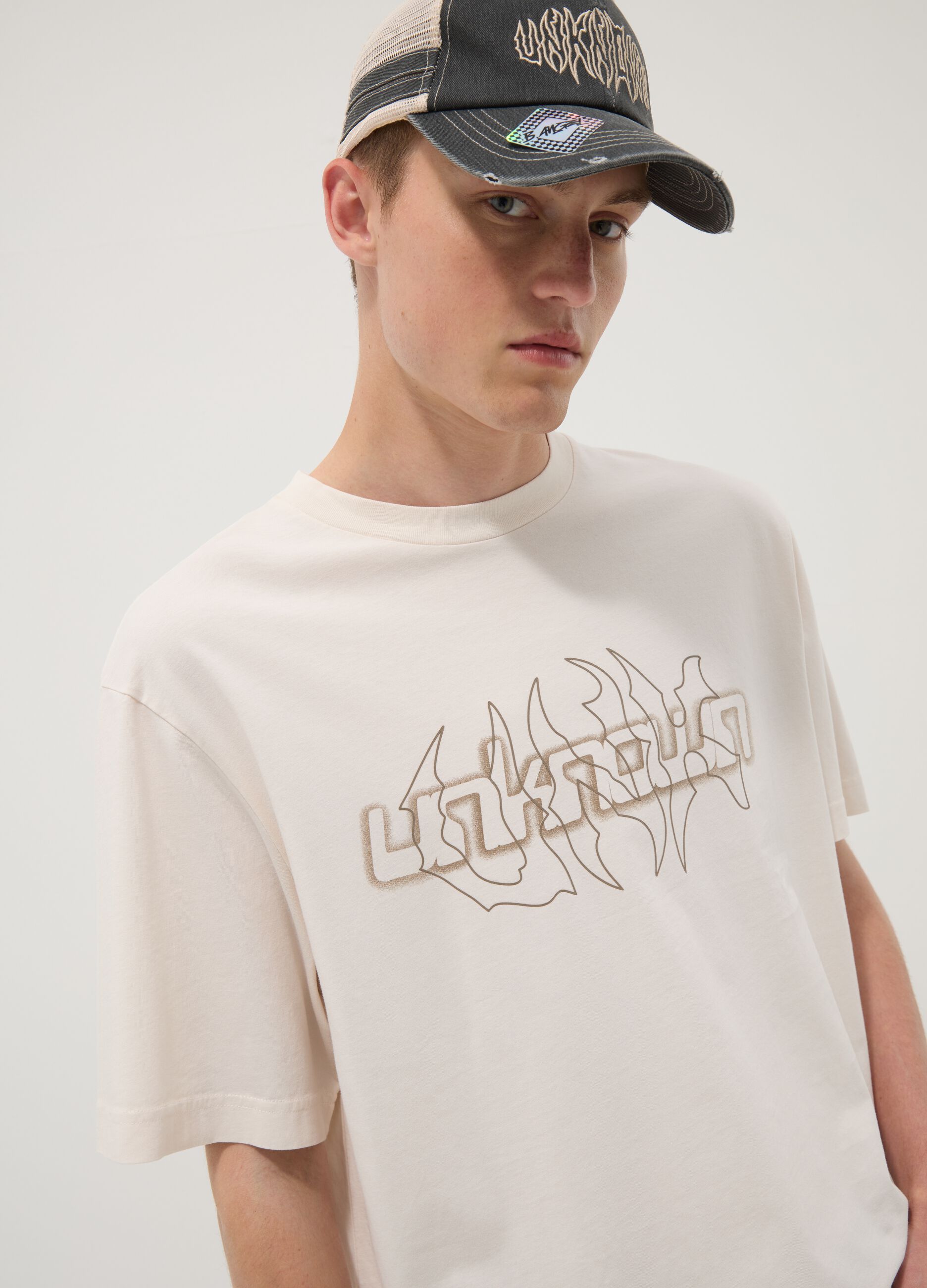 Beige pure cotton T-shirt with front print
