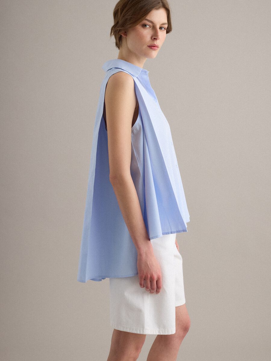 Sleeveless light-blue pure cotton shirt_0