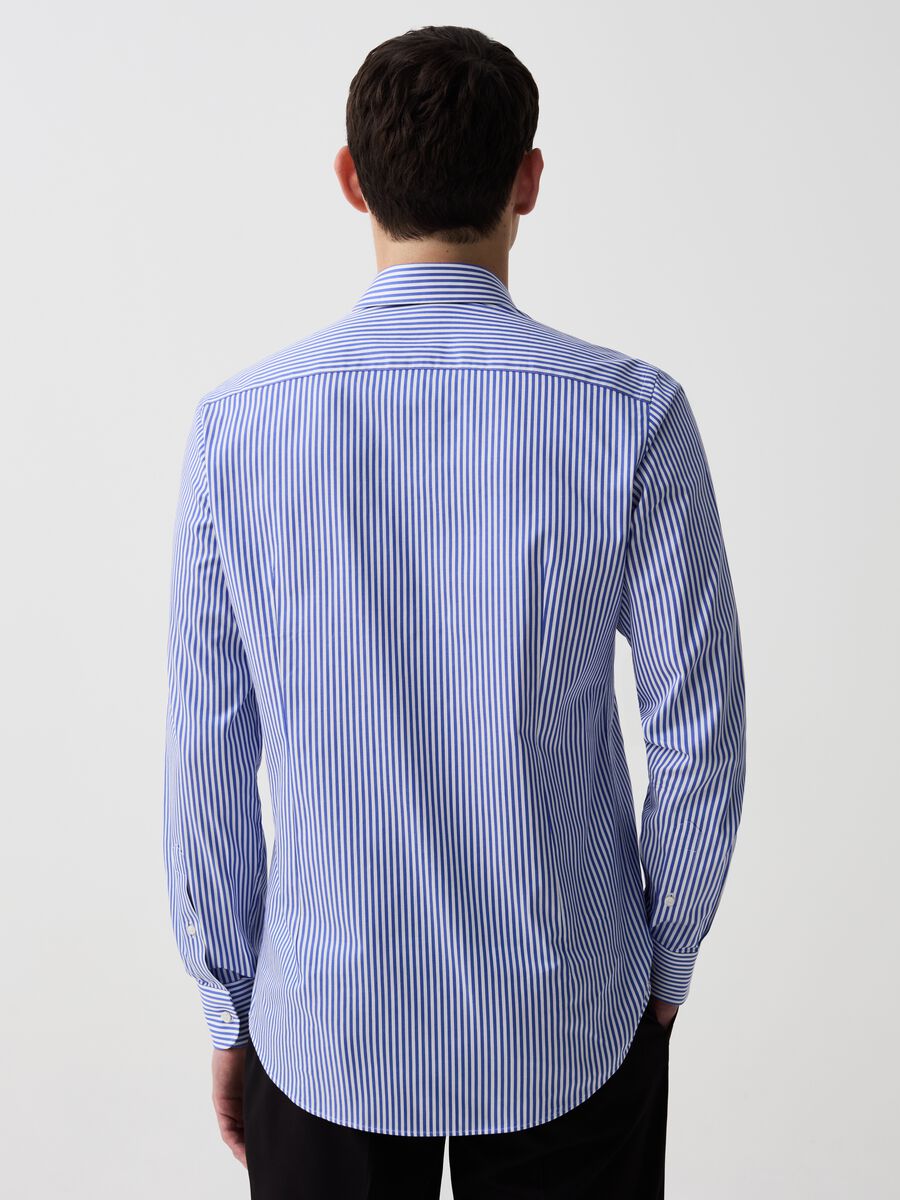 Slim-fit shirt in double-twist striped cotton_2