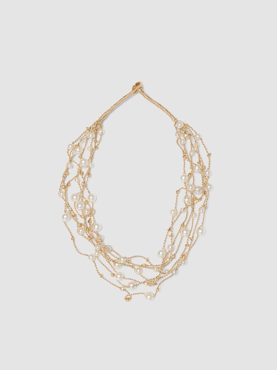 Beige Necklace with Pearls and Braided Threads_0