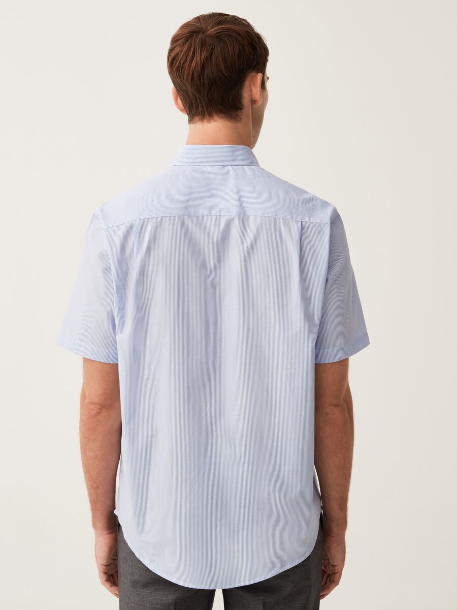 Short-sleeved easy-iron shirt_2