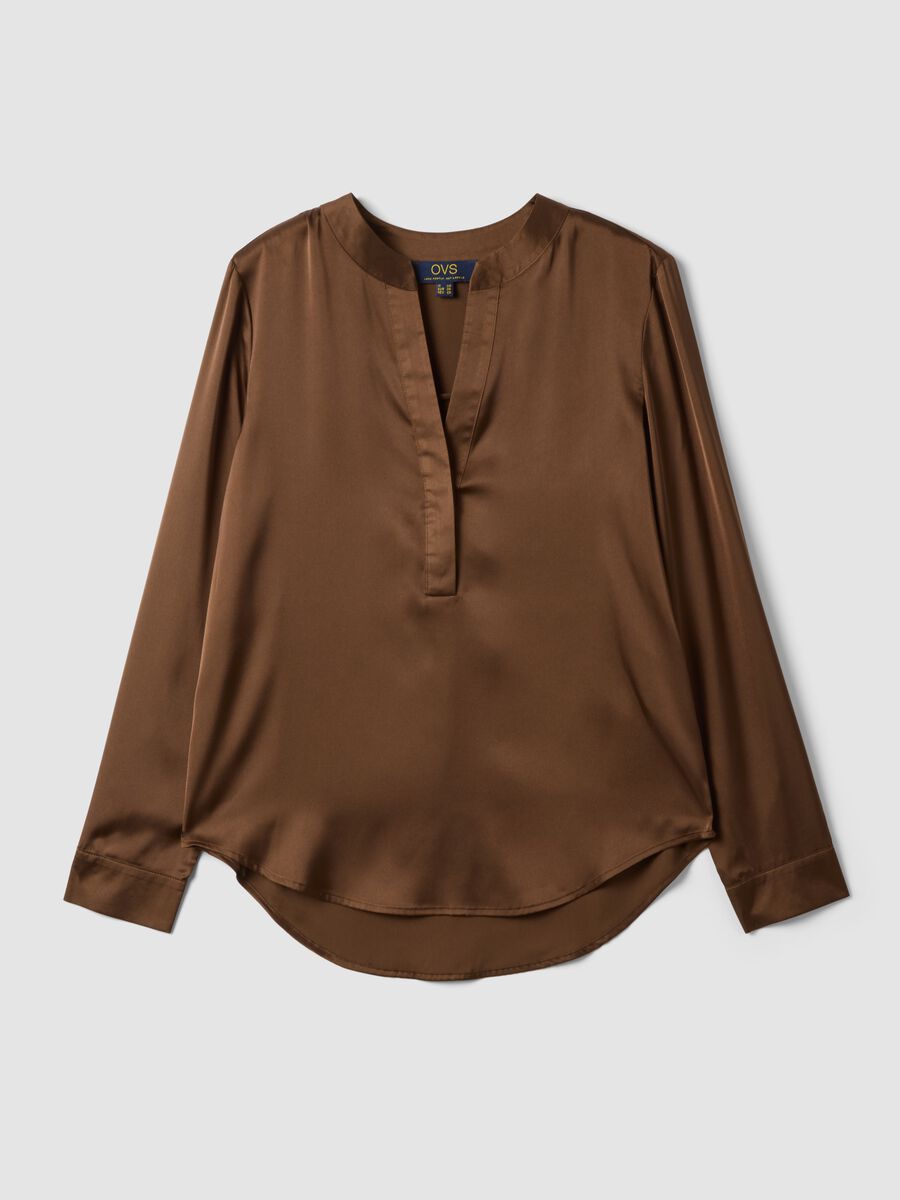 Camicia marrone in tessuto elasticizzato con collo coreano_4