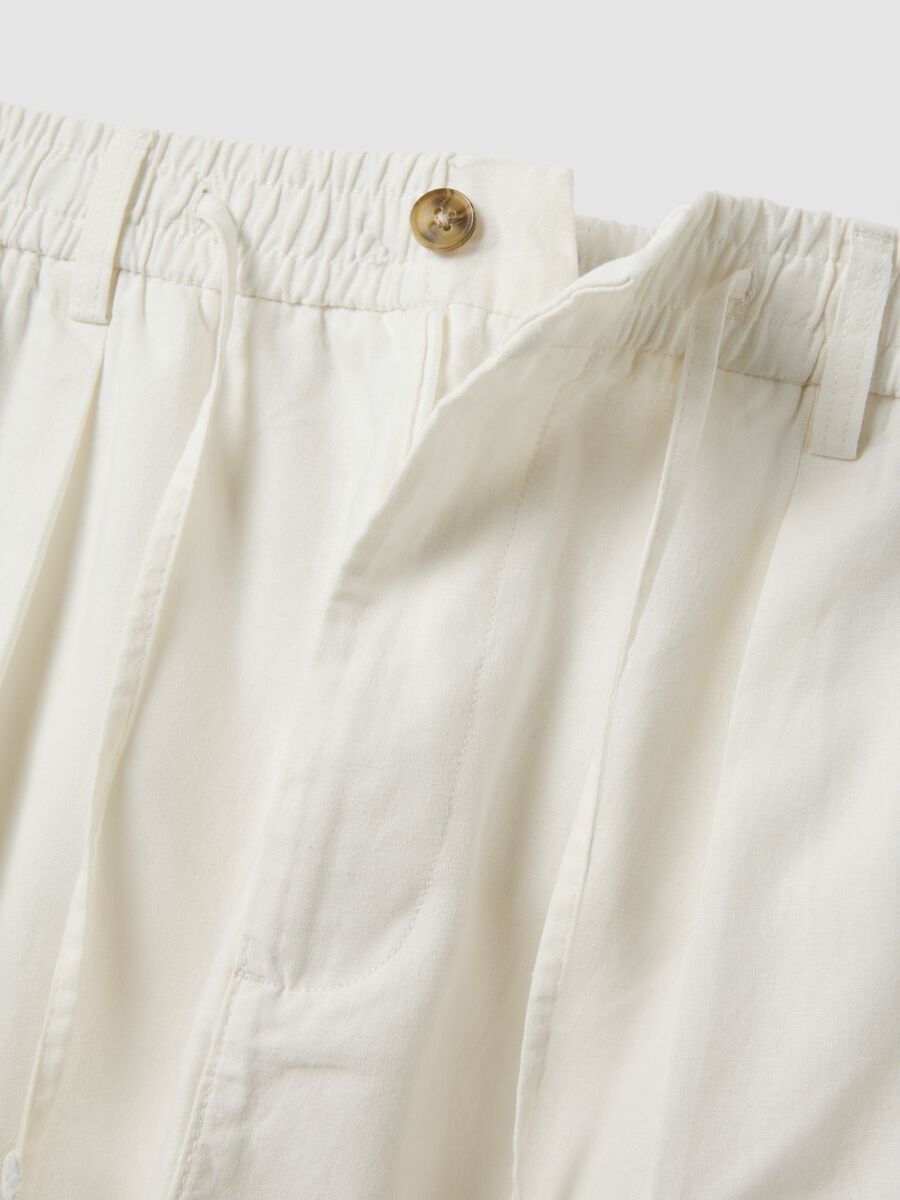 White linen-cotton blend trousers with elasticated waistband_1