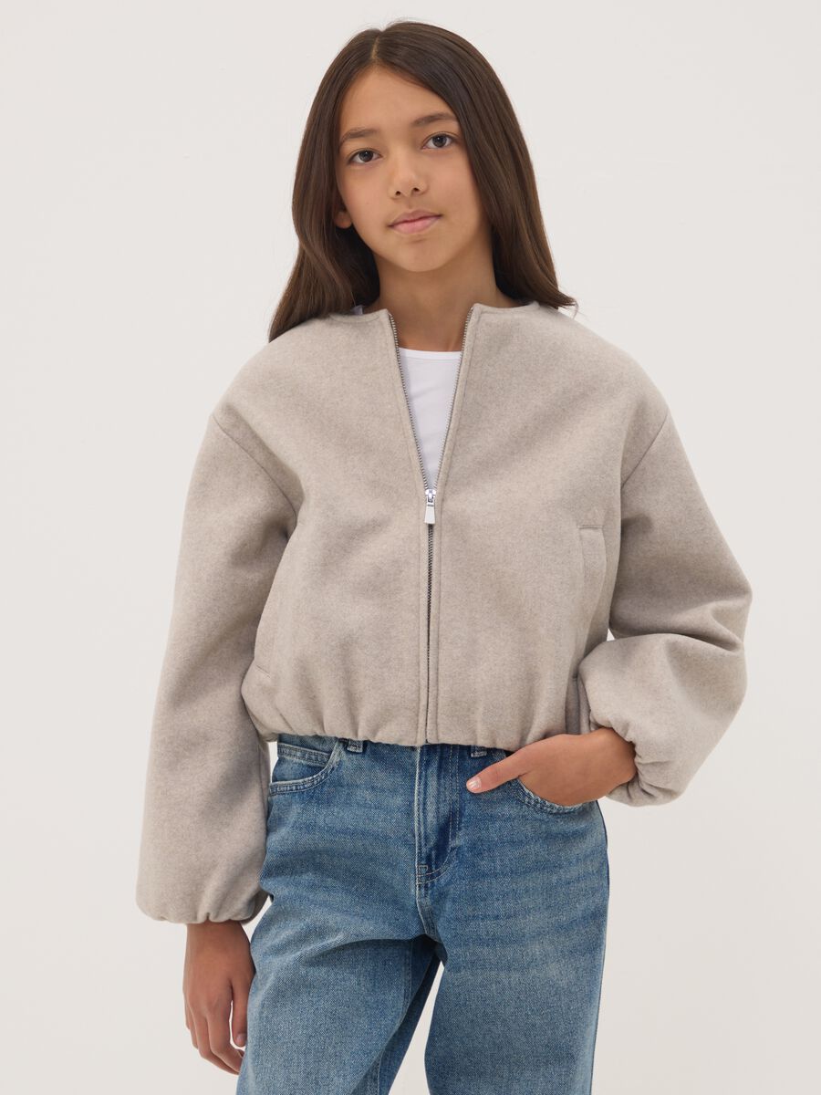 Kurze beige Bomberjacke mit Reissverschluss f&uuml;r M&auml;dchen_1