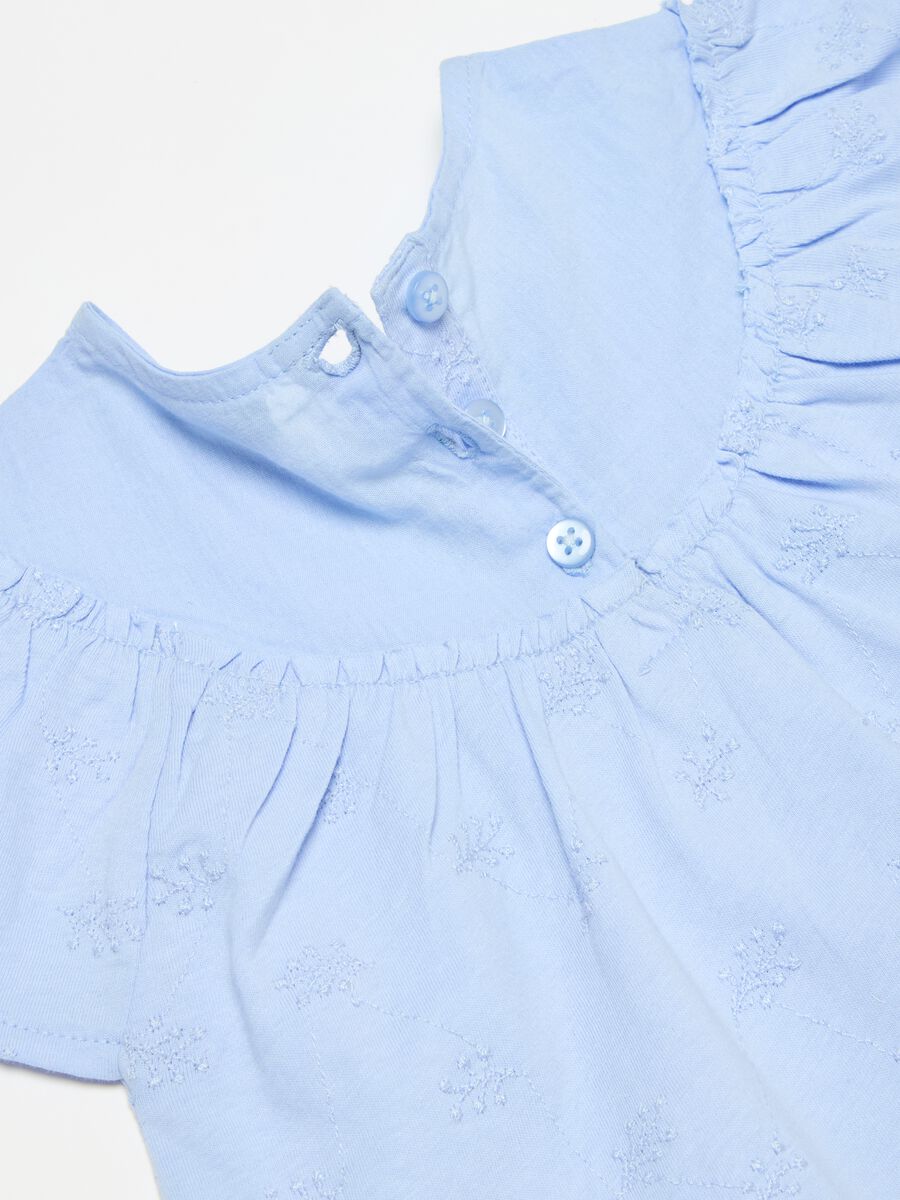 Cotton T-shirt with flowers embroidery_2