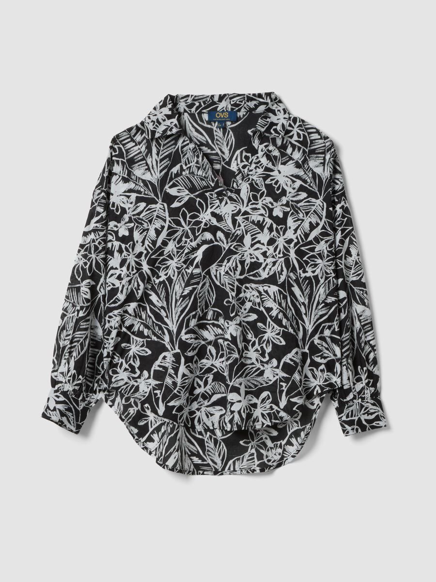 Mehrfarbiges Baumwollhemd mit Blumenprint und V-Ausschnitt_0