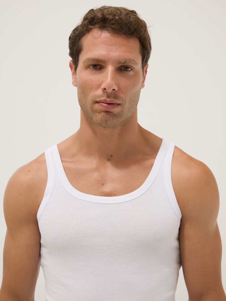 White pure cotton vest regular fit_1