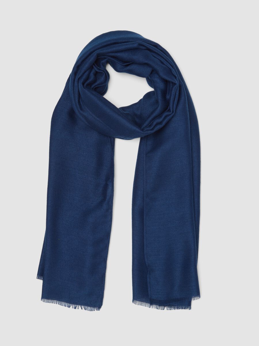 Navy blue scarf with fringes_0
