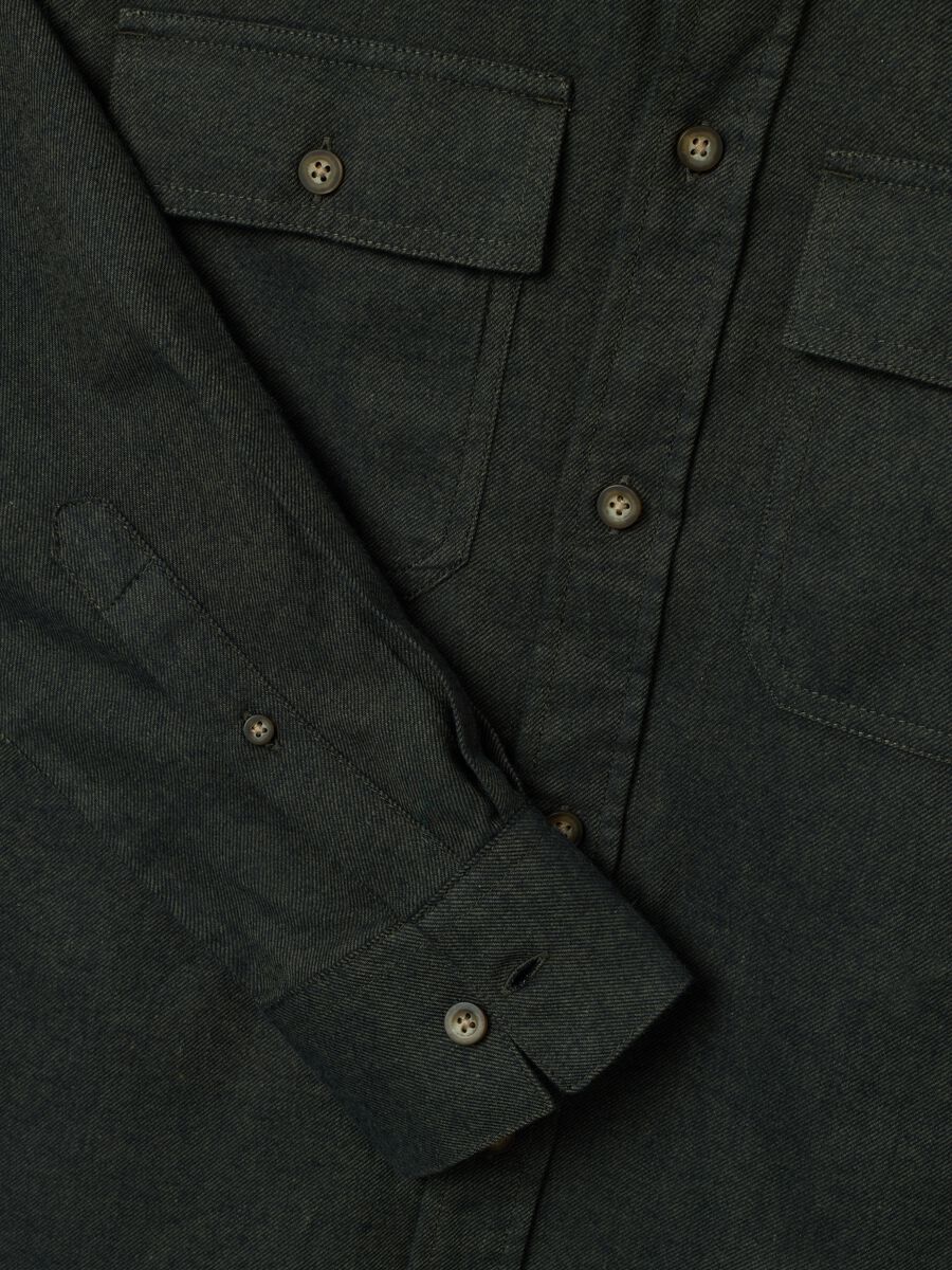 Black pure cotton regular fit shirt with pockets_5