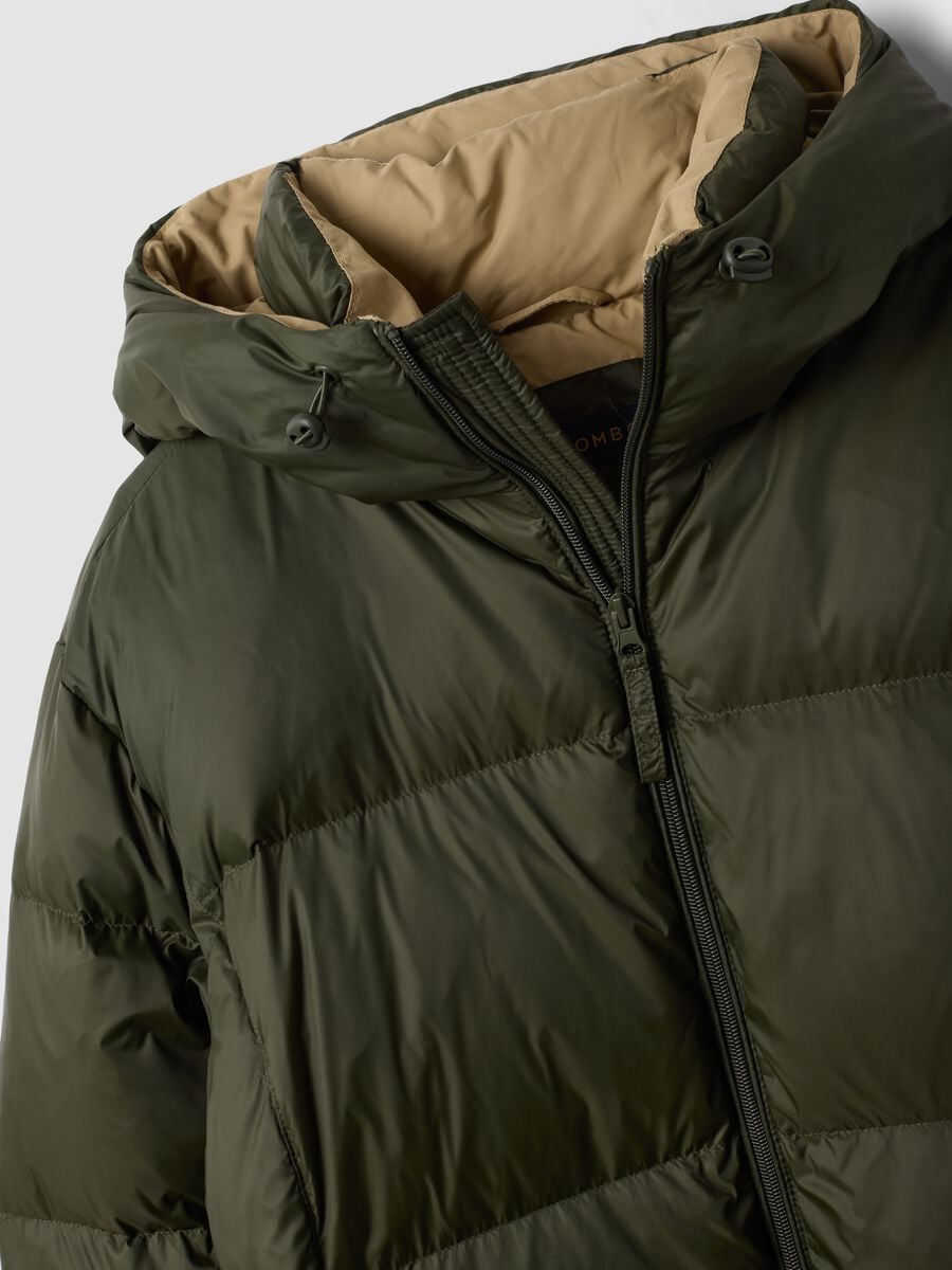Green puffer jacket with recycled down filling, hood and zip, regular fit_2
