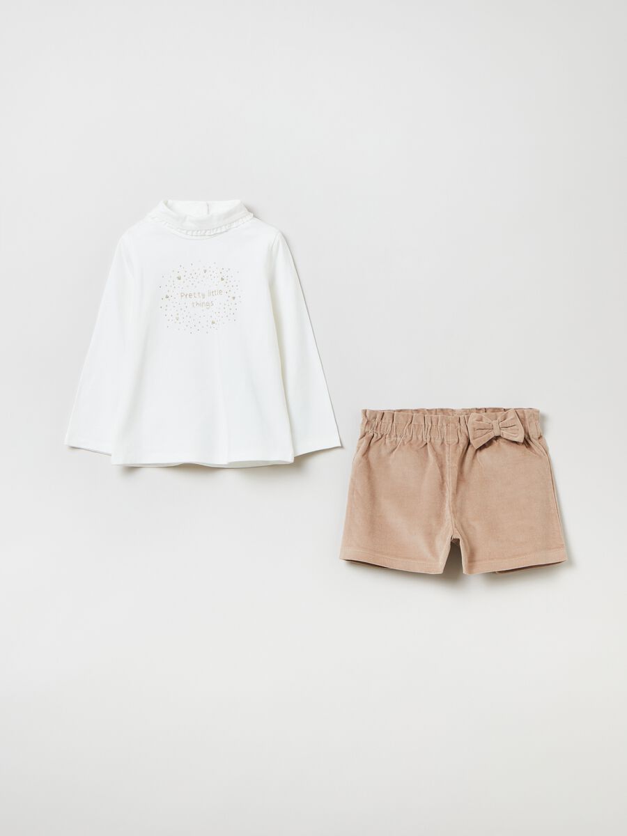 Set of turtle-neck t-shirt and shorts_0