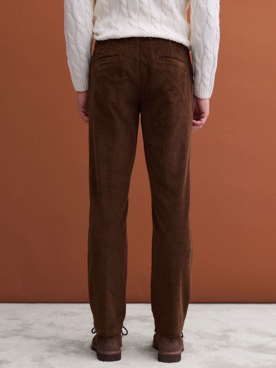 Brown regular-fit stretch cotton corduroy chino trousers_2