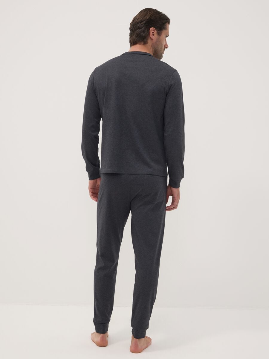 Grey organic cotton crew-neck pyjamas_3