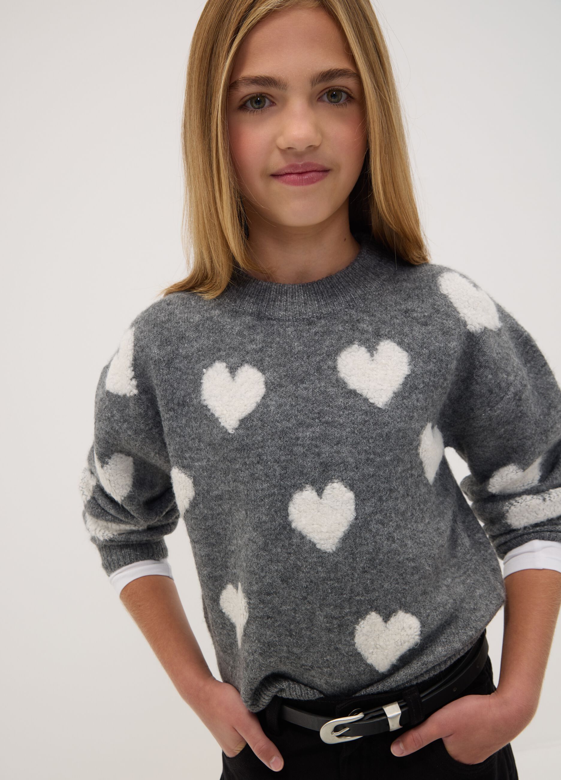 Maglia grigia melange in tessuto elasticizzato girocollo con cuori