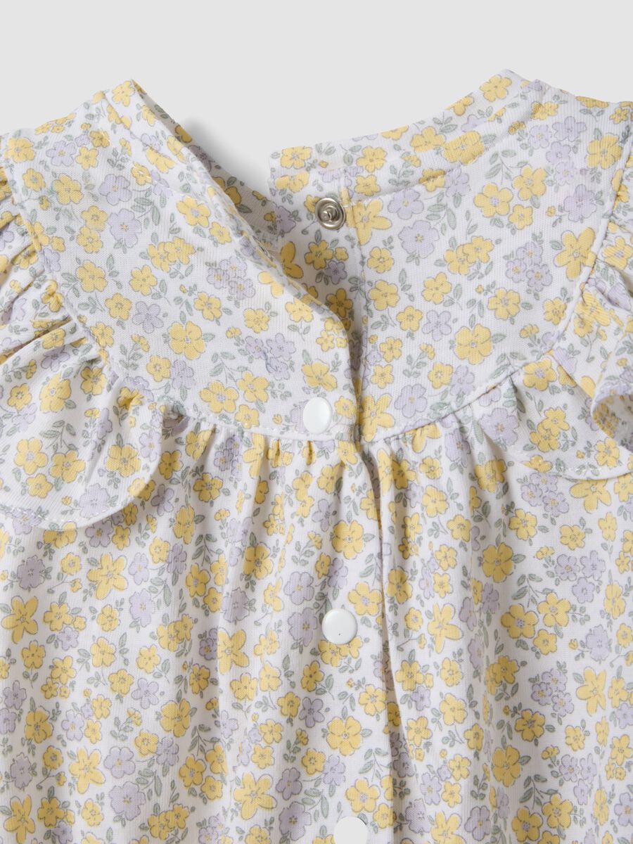 Yellow pure cotton baby girl romper with ruffles and floral print_3