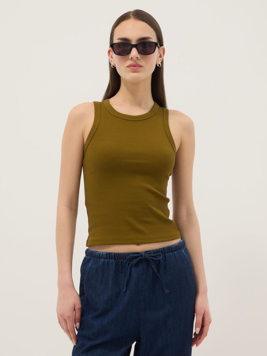 Gr&uuml;nes, figurbetontes Tanktop aus geripptem Stretch-Baumwollstoff_3