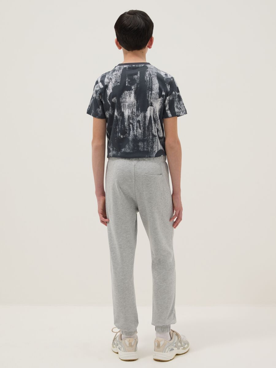 Boys&rsquo; grey cotton-viscose blend joggers, regular fit_1