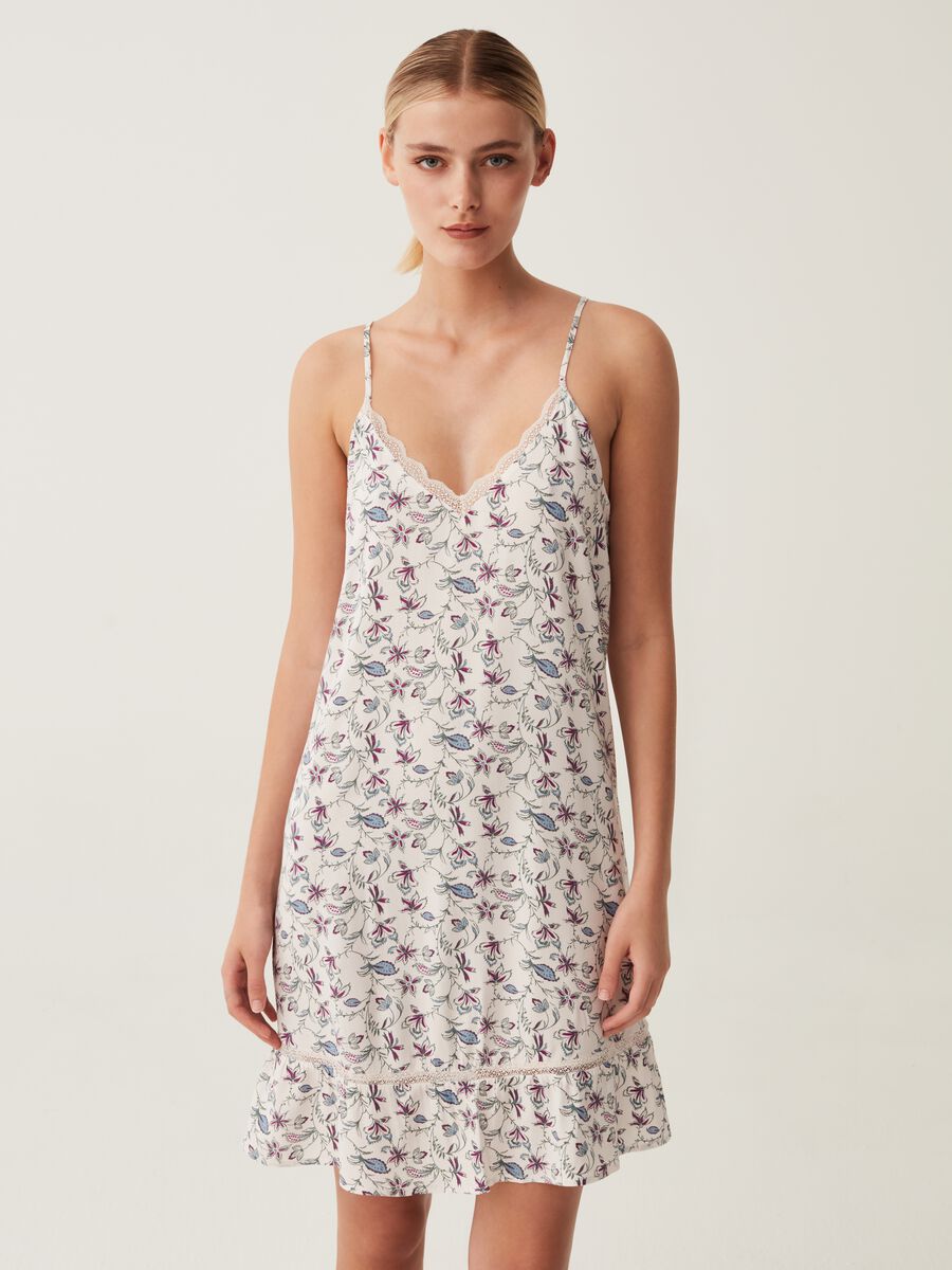 Floral nightdress with flounce_1