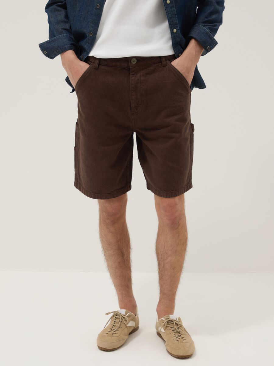 Braune Bermuda-Shorts aus reiner Baumwolle_1