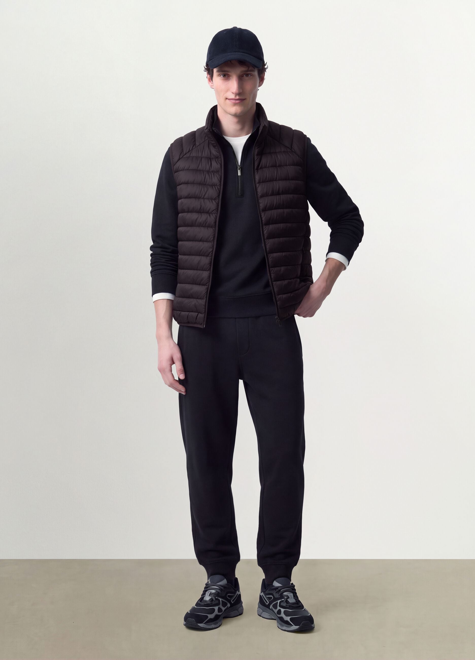 Red ultralight padded gilet with zip