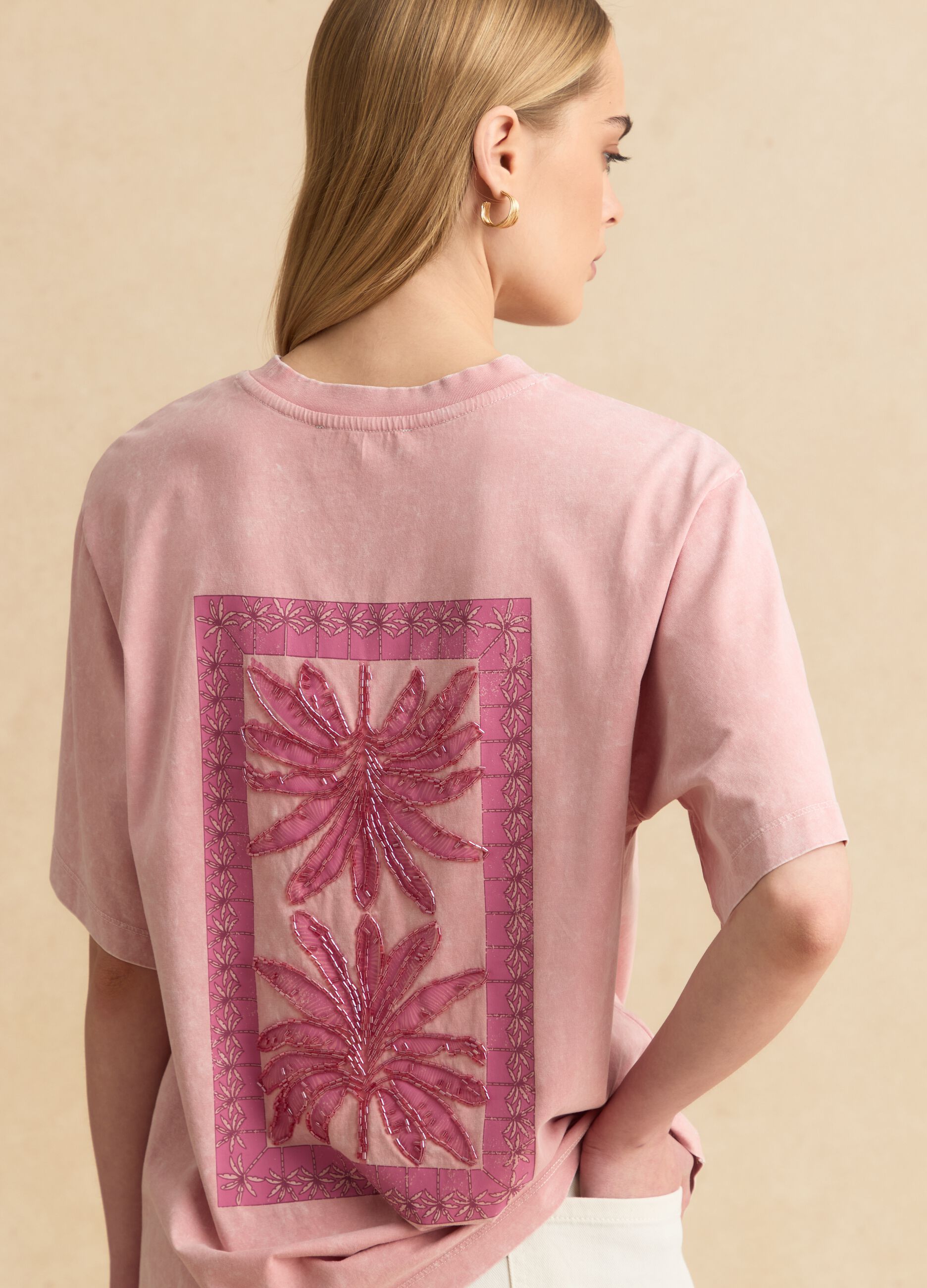 Pink pure cotton T-shirt with embroidery