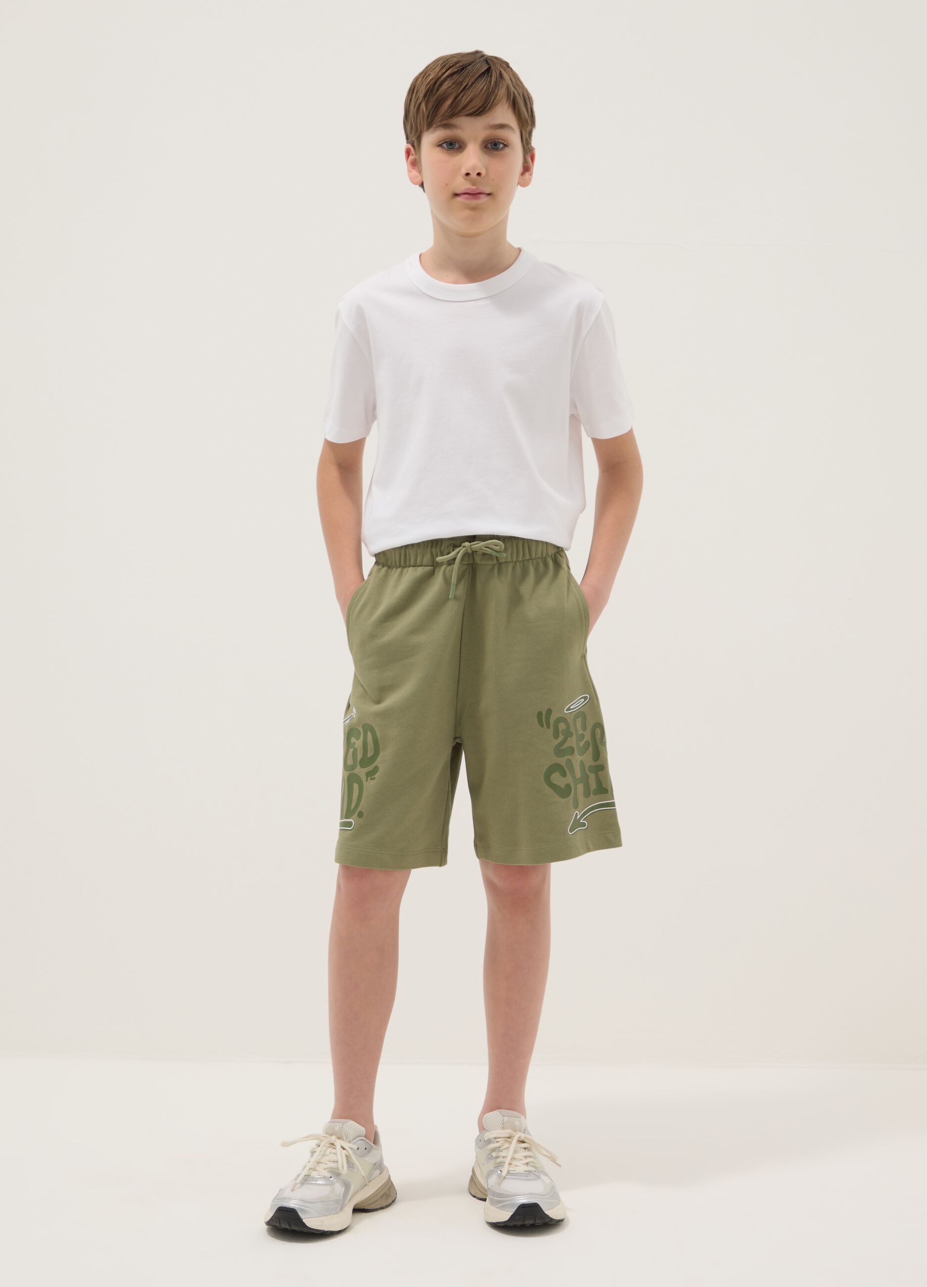 Green pure cotton Bermuda shorts with elasticated waist