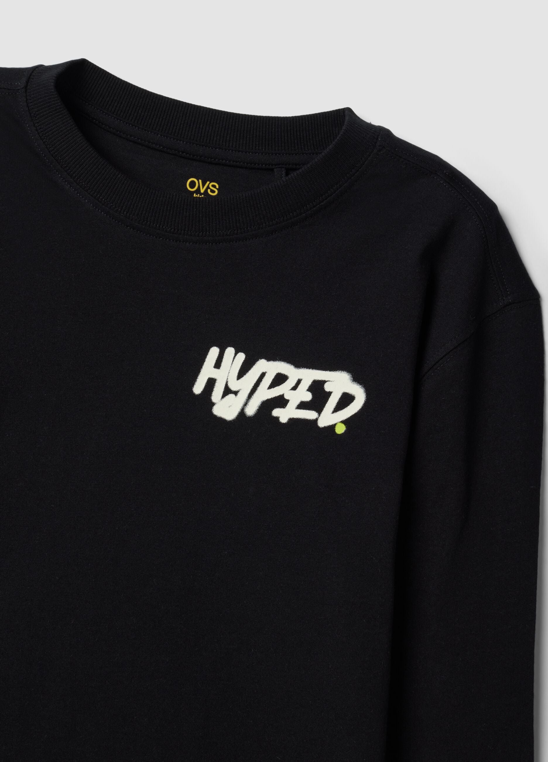 T-shirt nera in puro cotone organico con stampa "Hyped" per ragazzo