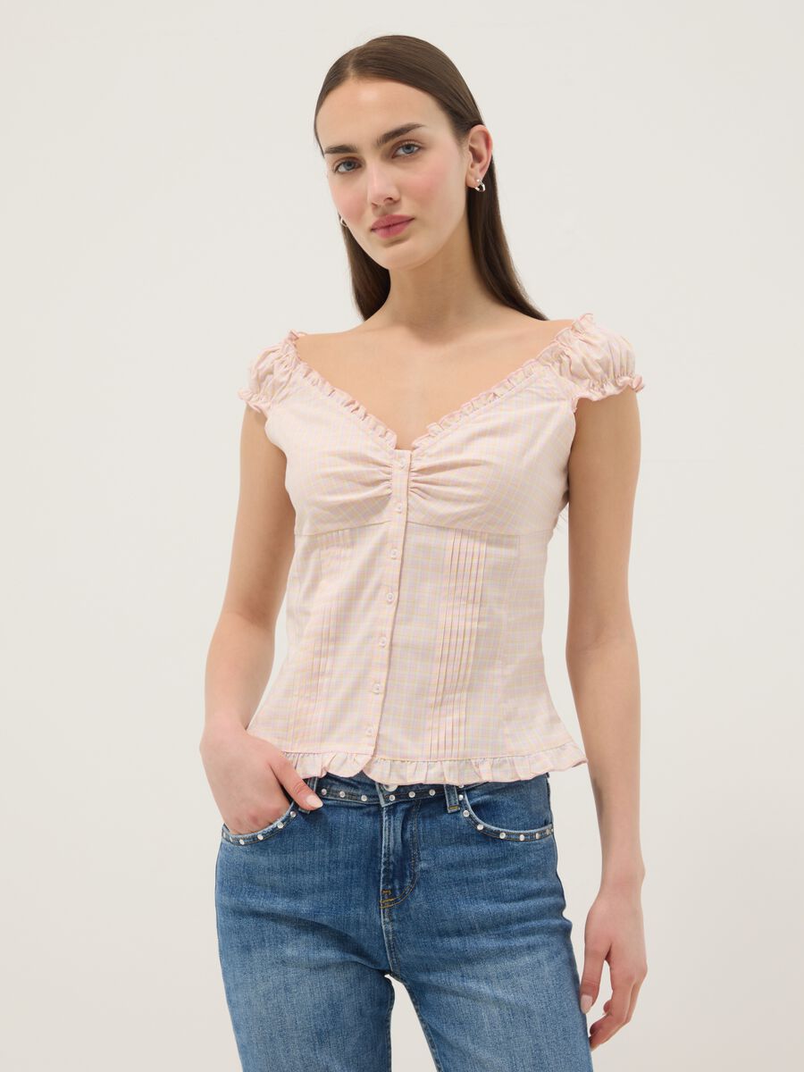 Pink organic cotton blouse with buttons and ruffles_1