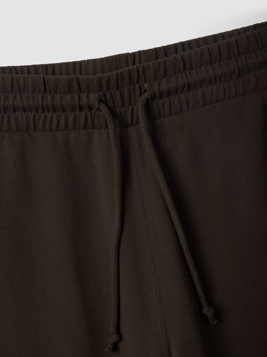 Brown cotton blend regular fit shorts_5