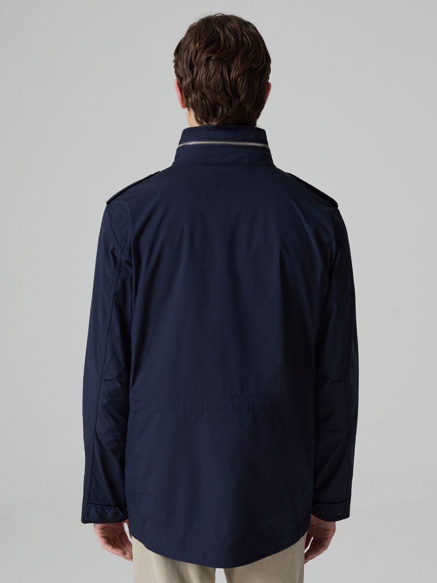 Short jacket with high neck_2