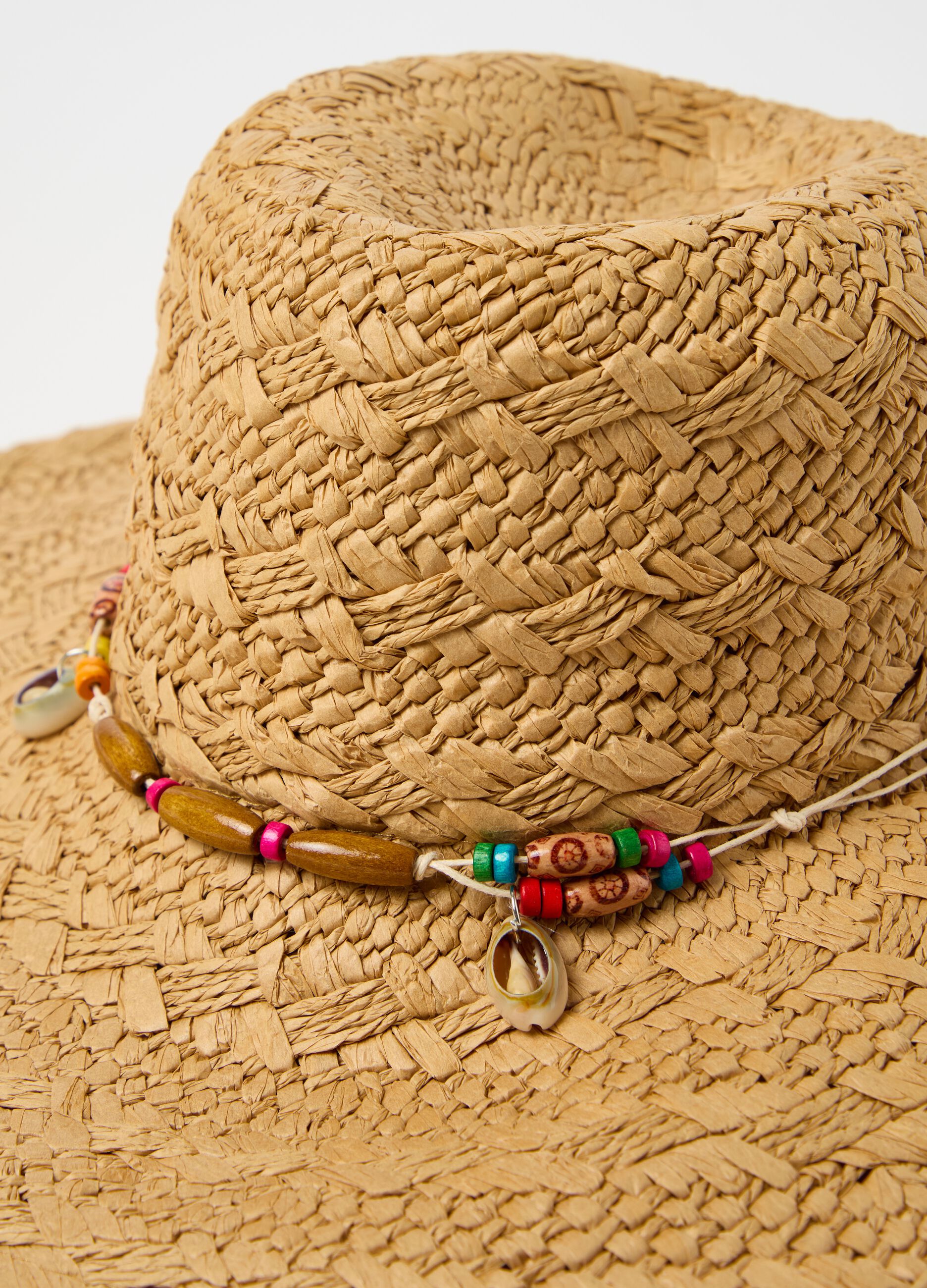 Straw hat with decorations