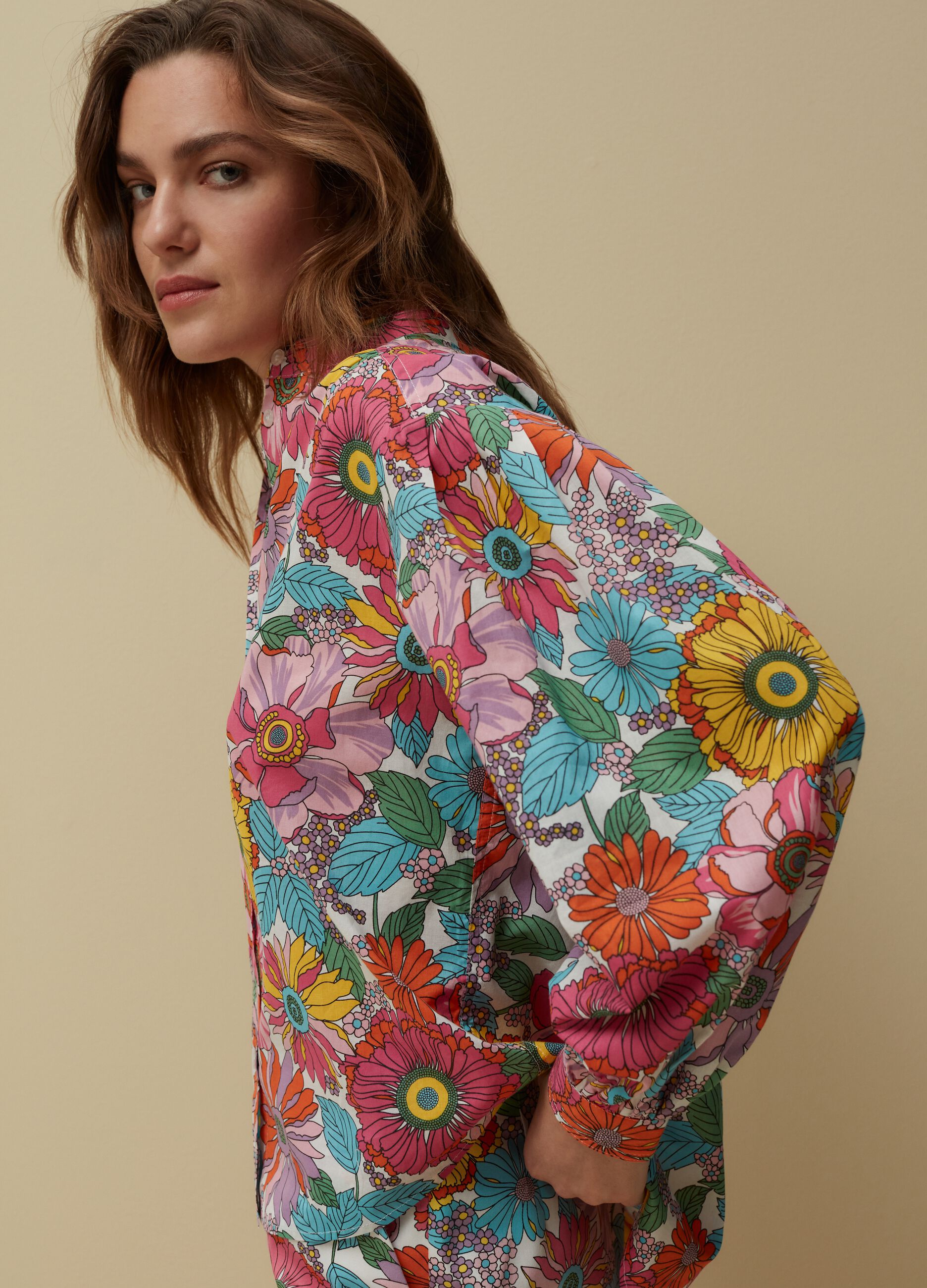 Camicia in cotone con stampa a fiori