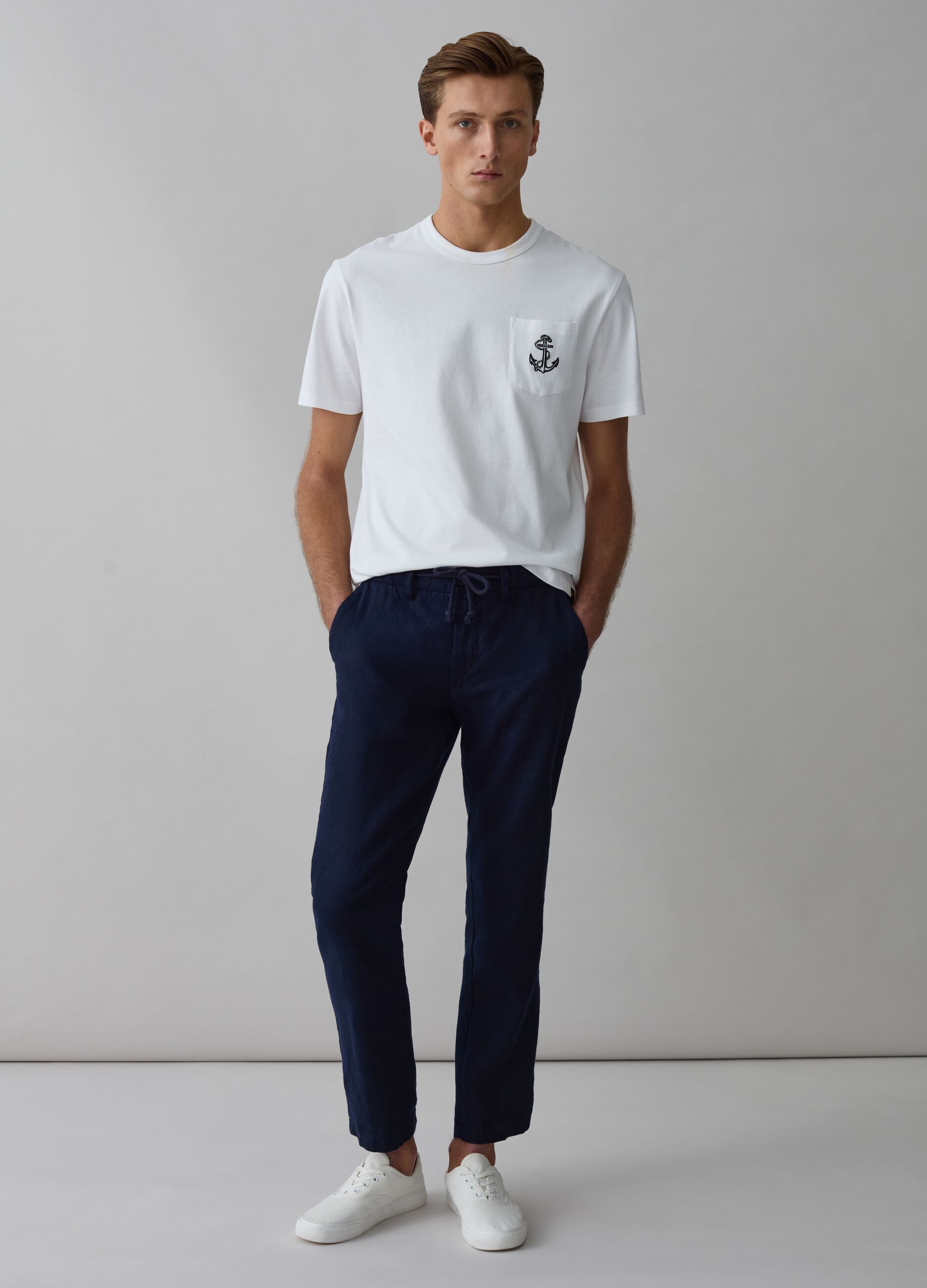 T-shirt with pocket and anchor embroidery