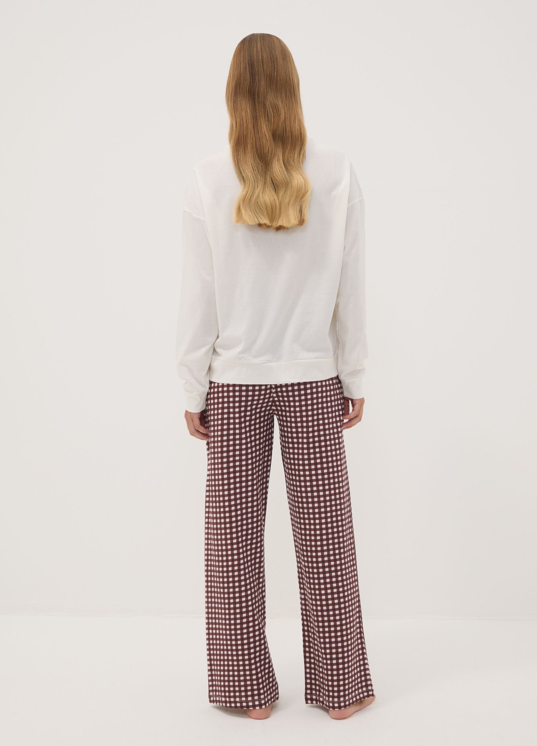 Brown Peanuts-themed pyjamas in pure organic cotton