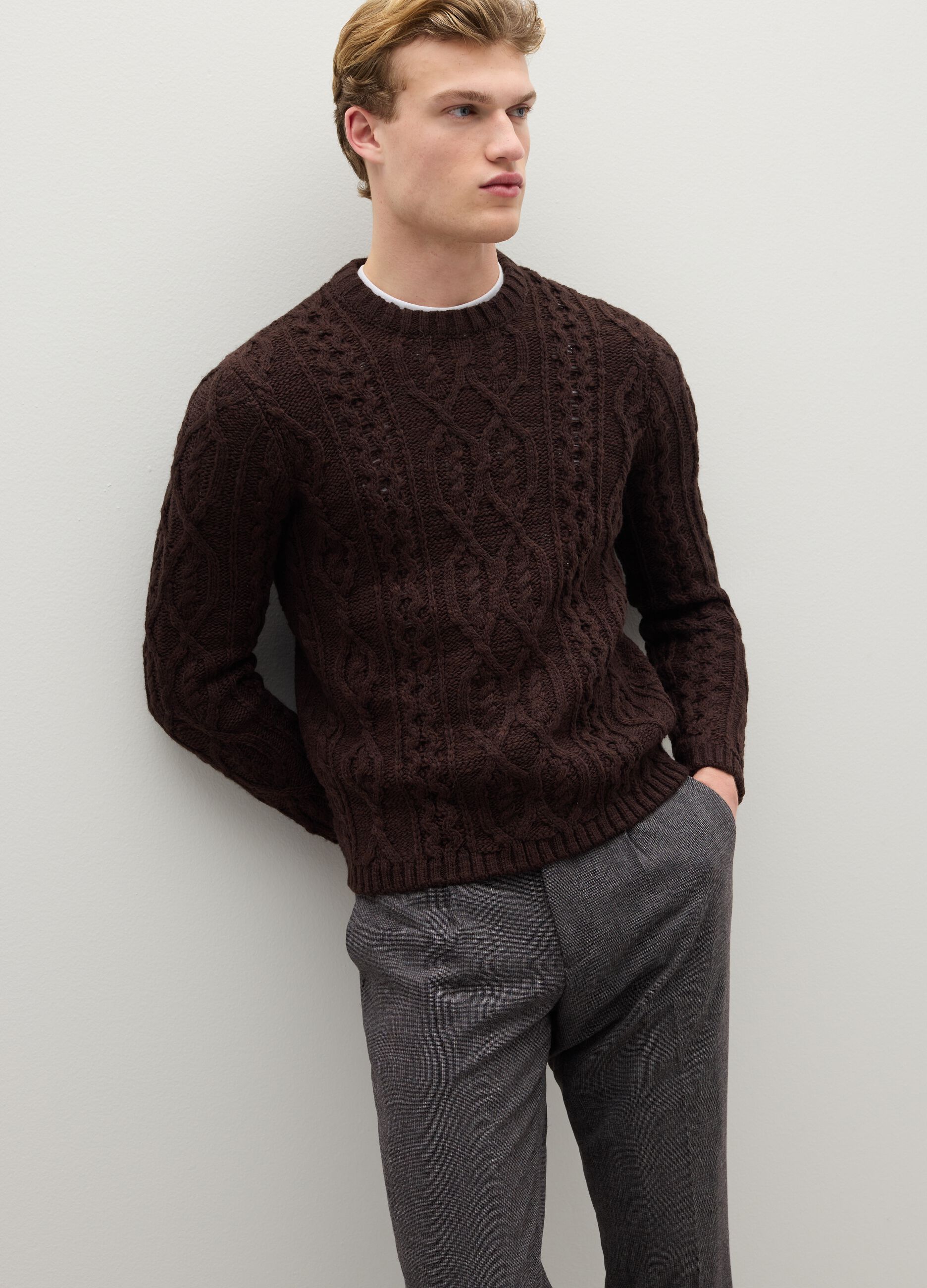 Brown regular fit tricot jumper