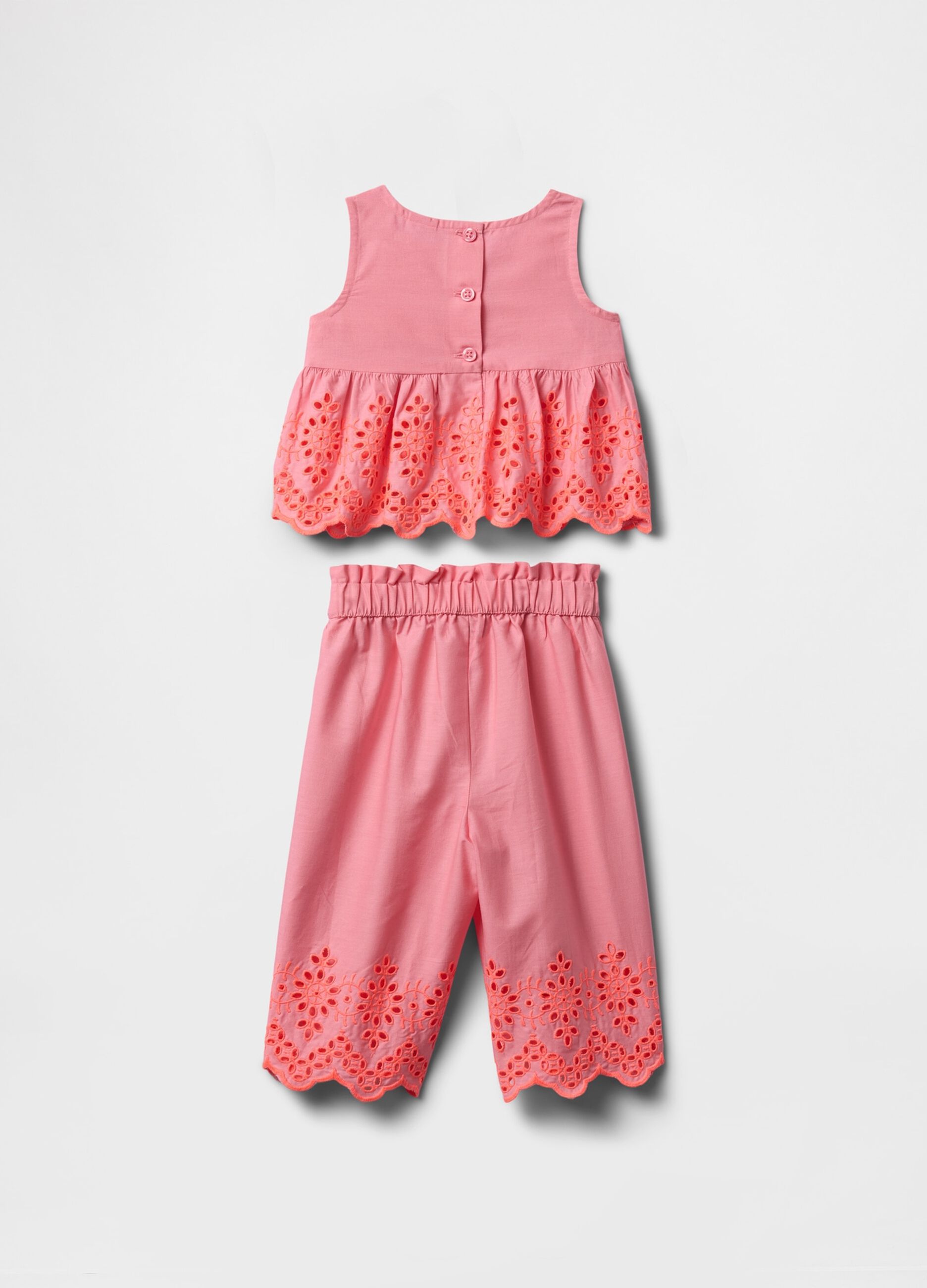 Besticktes Rosa-Set mit R&uuml;schen