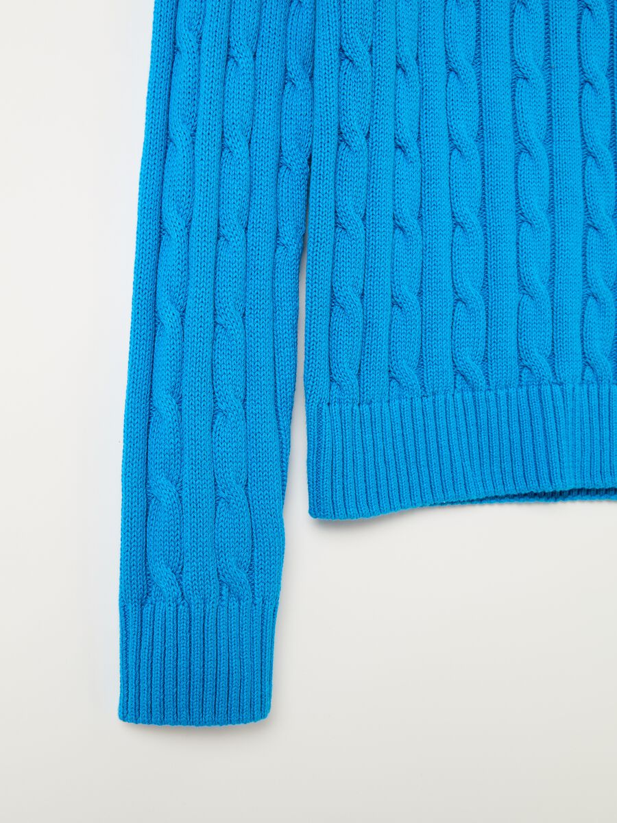 Ribbed pullover with cable-knit design_5