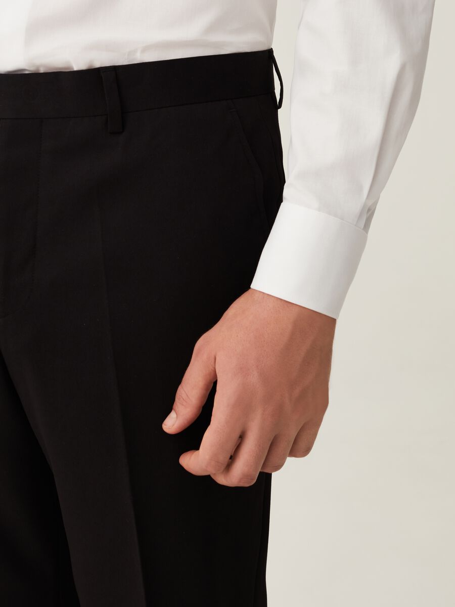 Black regular-fit trousers_3