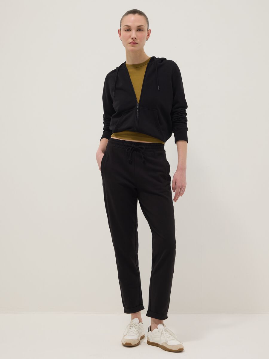 &Mu;&alpha;ύ&rho;&omicron; jogger &pi;&alpha;&nu;&tau;&epsilon;&lambda;ό&nu;&iota; &alpha;&pi;ό 100% &beta;&alpha;&mu;&beta;ά&kappa;&iota;, regular fit_1