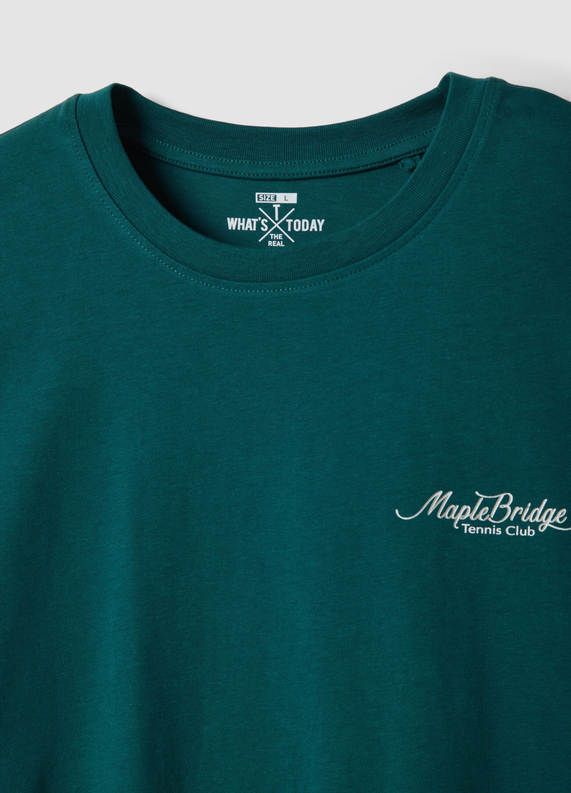 Gr&uuml;nes T-Shirt aus reiner Baumwolle mit Schriftzug und R&uuml;ckenprint, Regular Fit