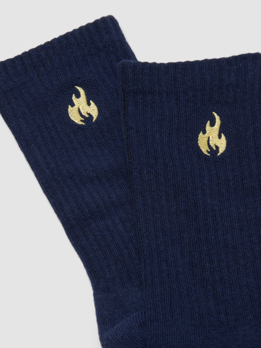 Chaussettes de sport bleues en coton stretch avec logo brod&eacute;_1
