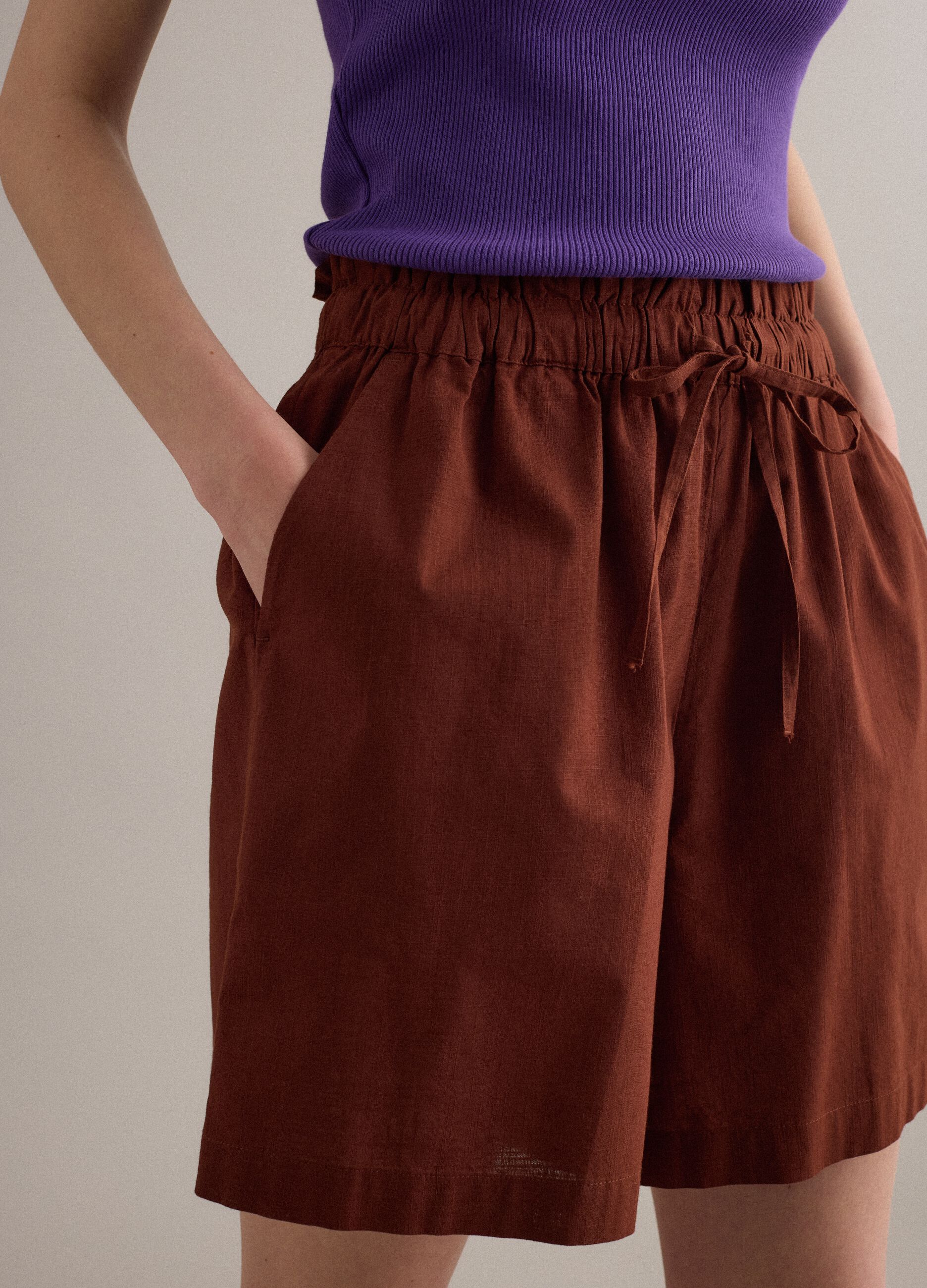 Brown pure cotton regular-fit shorts