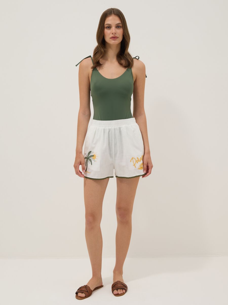 White pure cotton beach shorts with embroidery_0