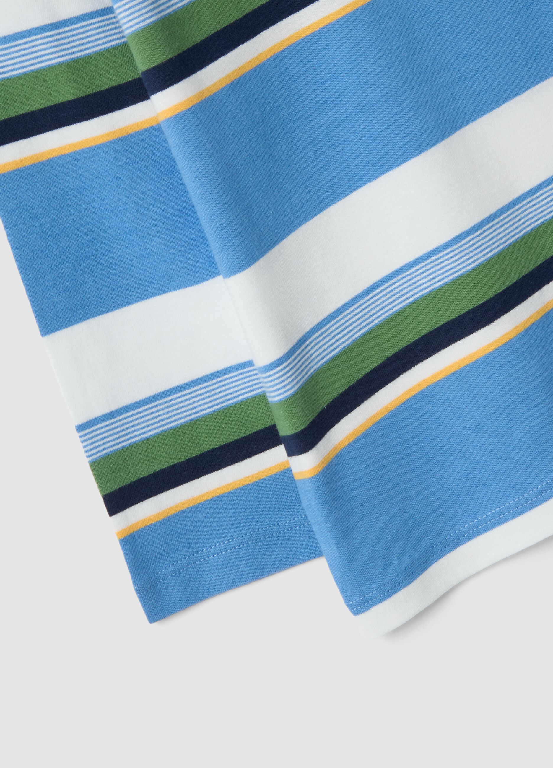 &Pi;&alpha;&iota;&delta;&iota;&kappa;ό T-shirt &alpha;&pi;ό 100% &beta;&alpha;&mu;&beta;ά&kappa;&iota; &mu;&epsilon; &pi;&omicron;&lambda;ύ&chi;&rho;&omega;&mu;&epsilon;&sigmaf; &rho;ί&gamma;&epsilon;&sigmaf;, &kappa;&alpha;&nu;&omicron;&nu;&iota;&kappa;ή &epsilon;&phi;&alpha;&rho;&mu;&omicron;&gamma;ή