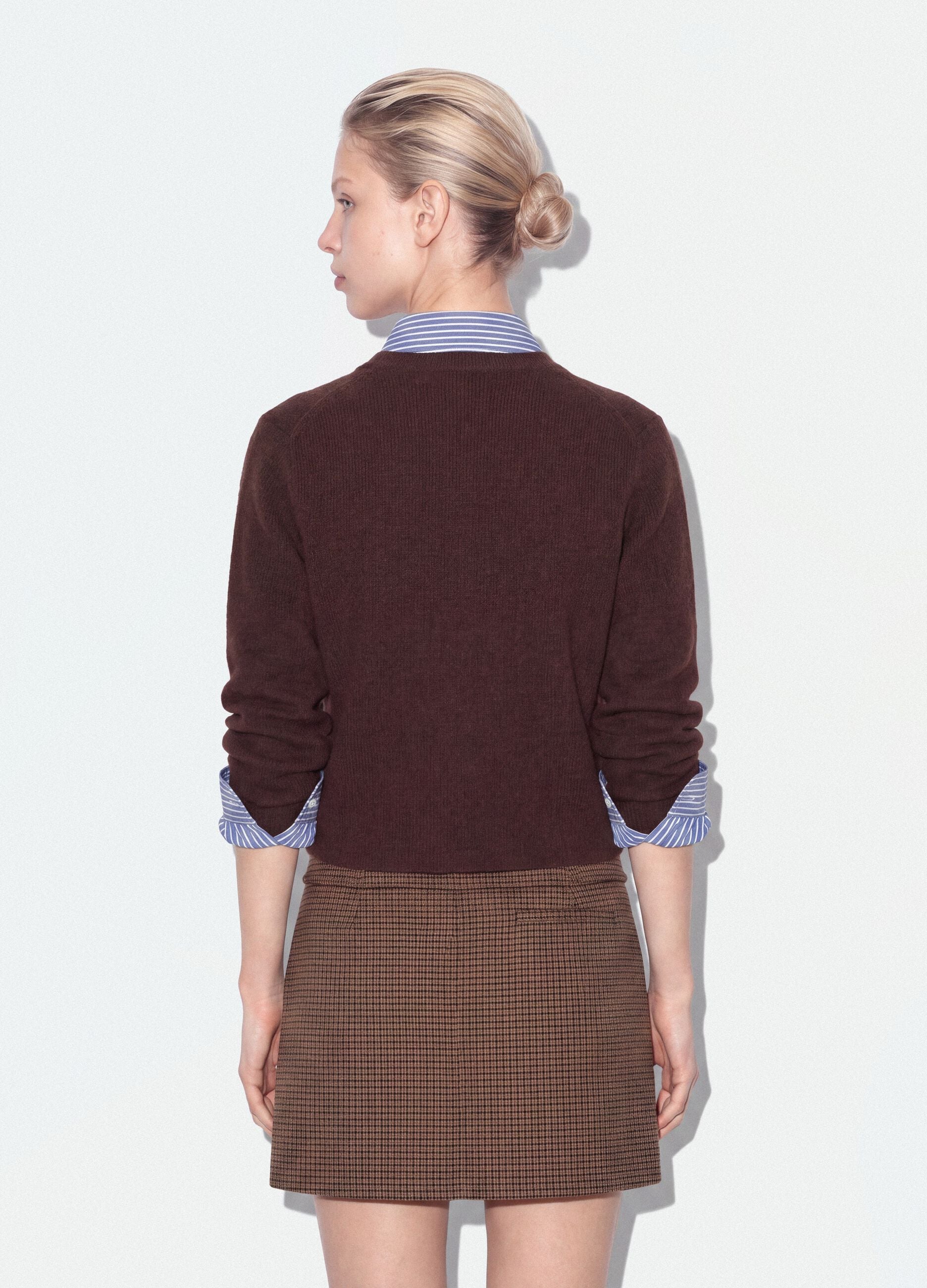 Brauner Rundhals-Cardigan aus Lyocell-Wollmix im Oversize-Fit