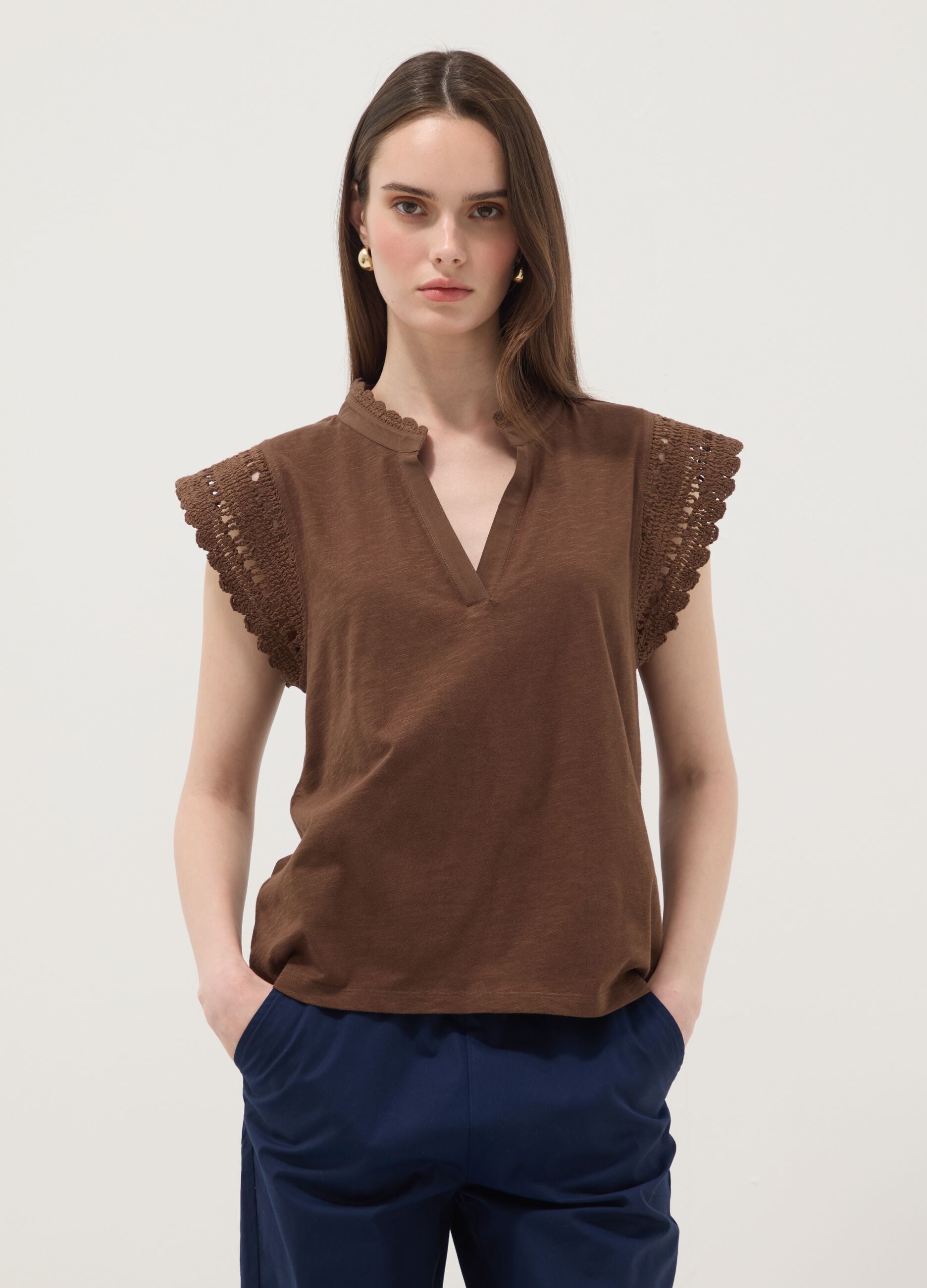 Brown pure cotton T-shirt with crochet details, regular fit