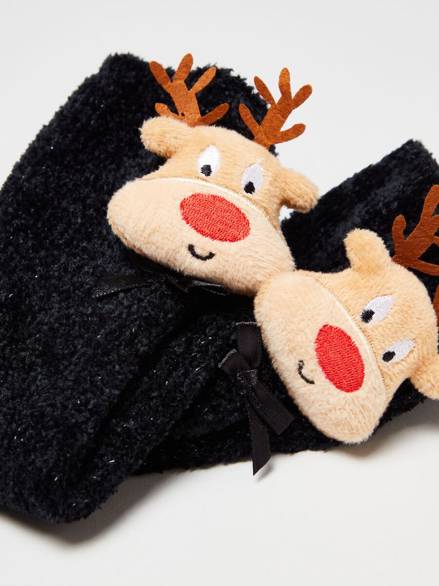 Chenille socks with Christmas appliqué detail_2